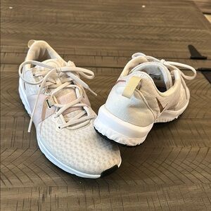 Nike Women's Sneakers in Pink and White